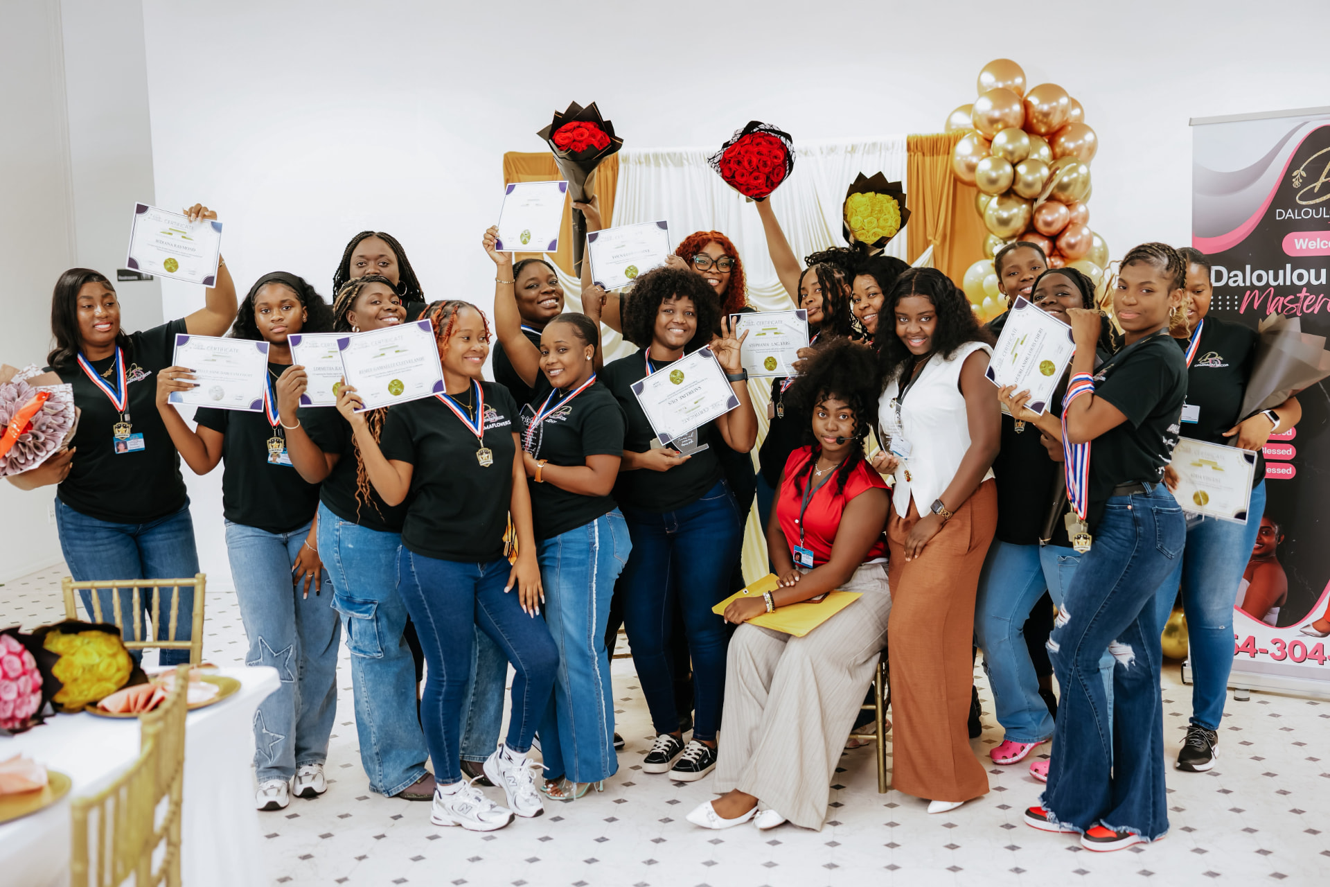 Daloulou Decor Master Class — students with their certificates